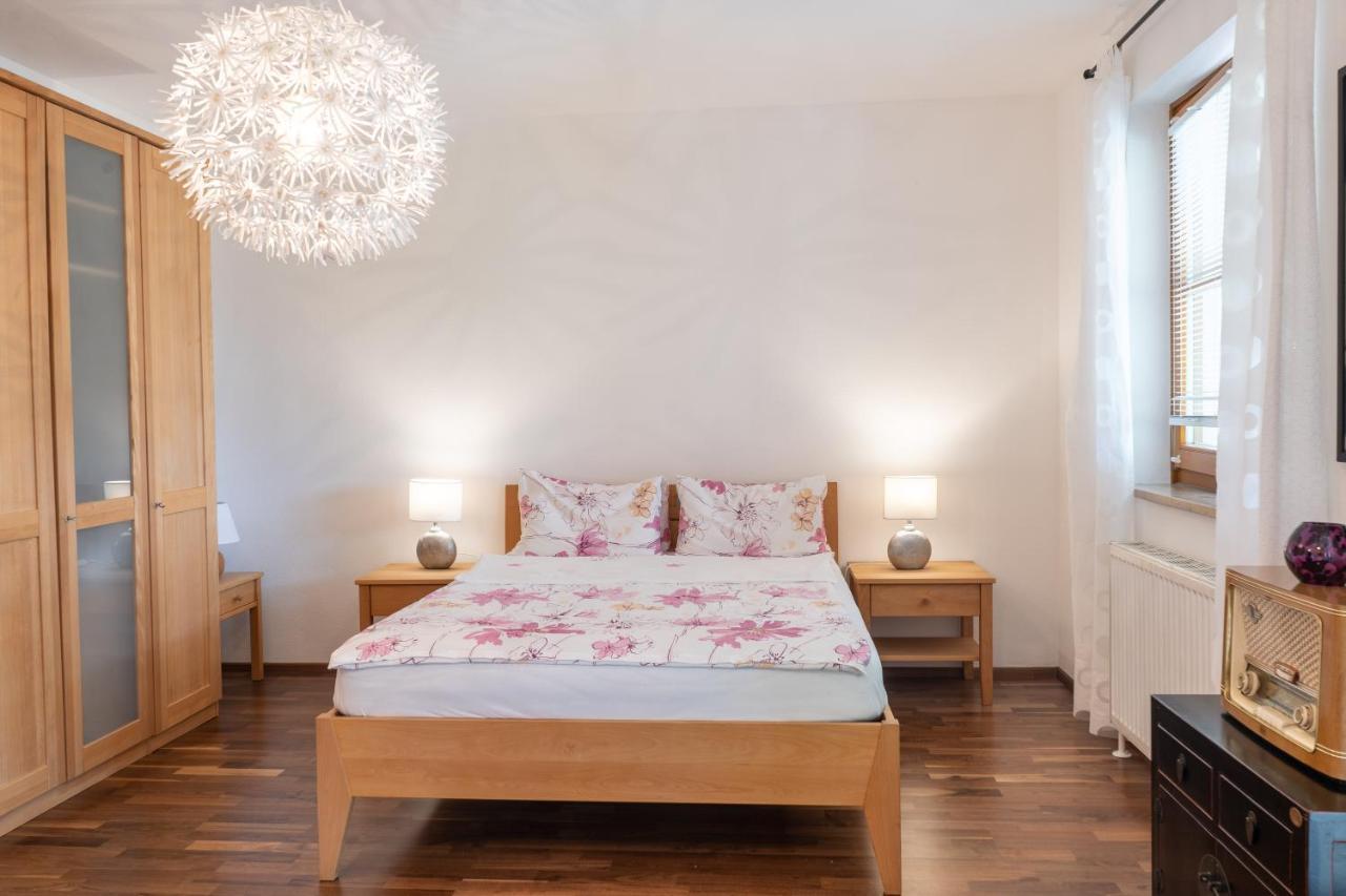 Apartment Salzburg City&Lake Elixhausen Esterno foto
